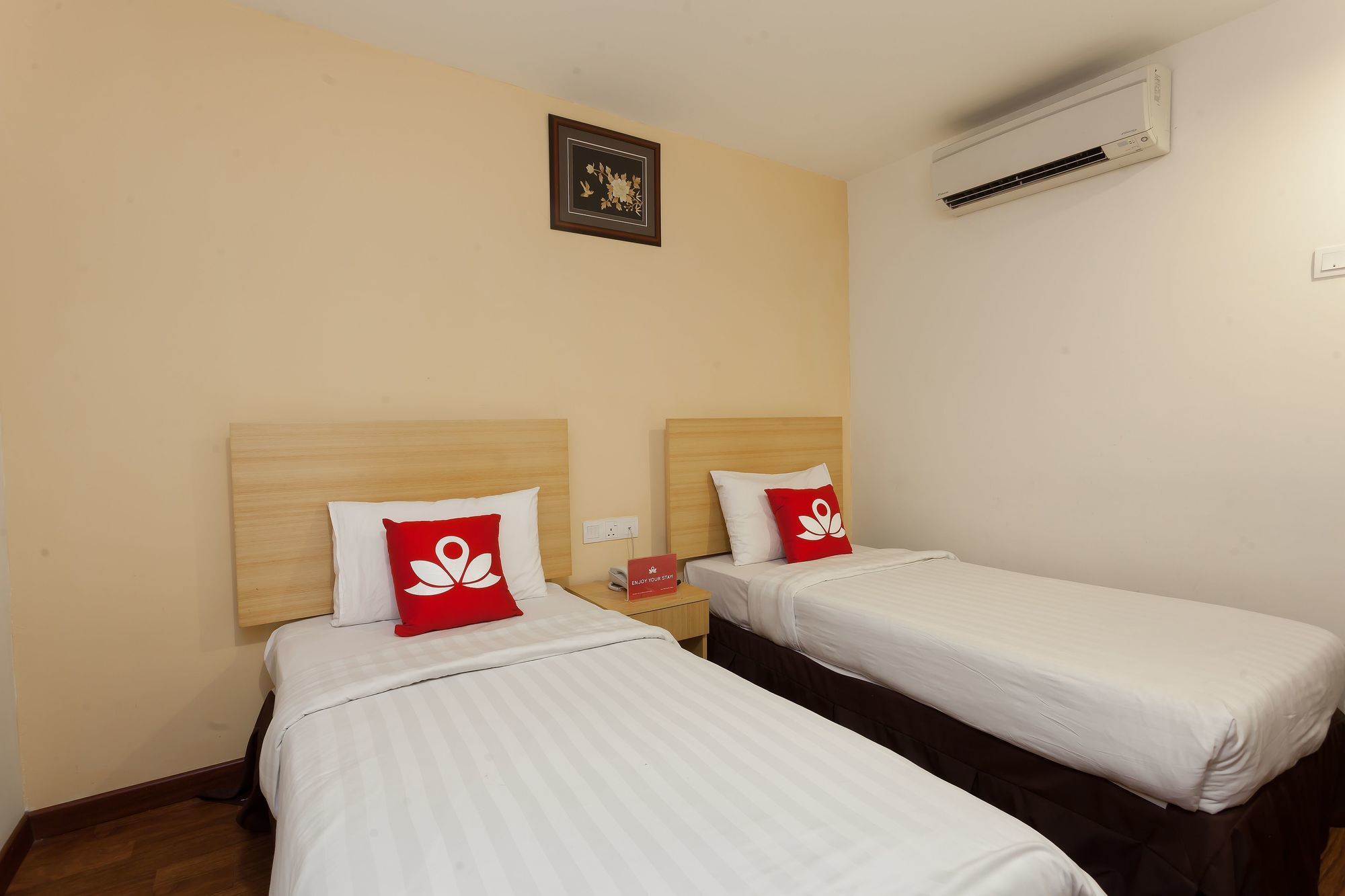 Zen Rooms Opposite Ymca 吉隆坡 外观 照片