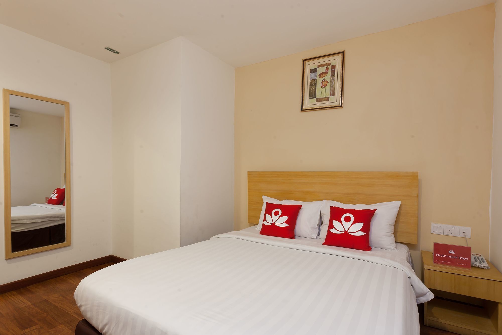 Zen Rooms Opposite Ymca 吉隆坡 外观 照片