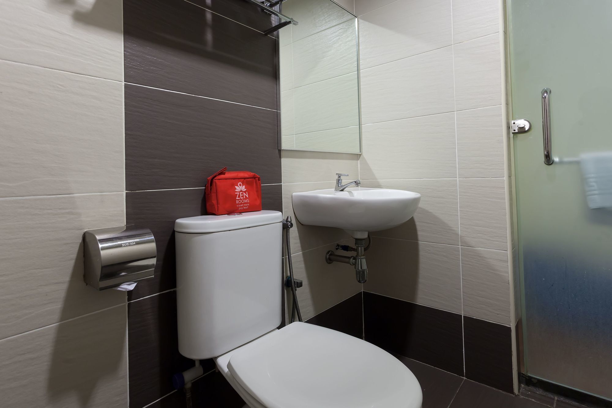 Zen Rooms Opposite Ymca 吉隆坡 外观 照片